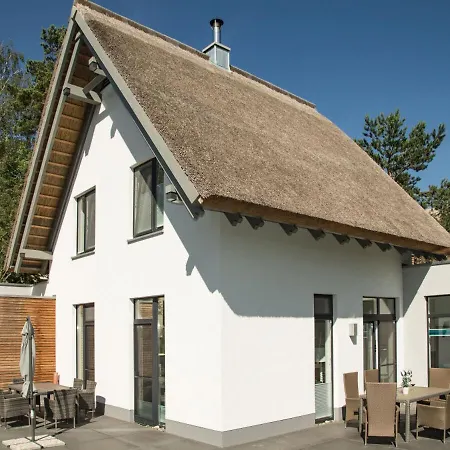 5* Strandhaus In Karlshagen Exterior photo